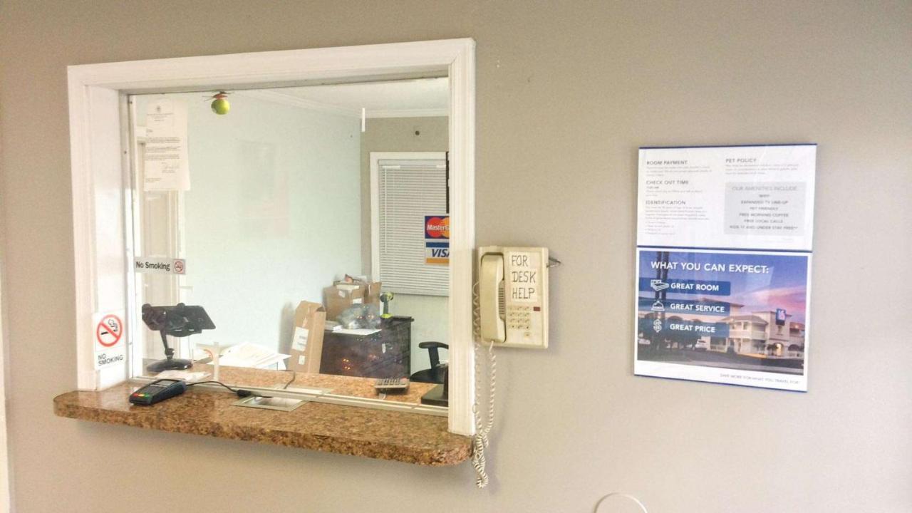 Motel 6 Newport News, Va - Fort Eustis Bagian luar foto