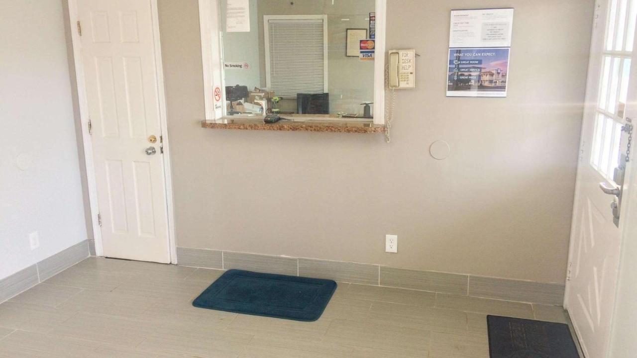 Motel 6 Newport News, Va - Fort Eustis Bagian luar foto